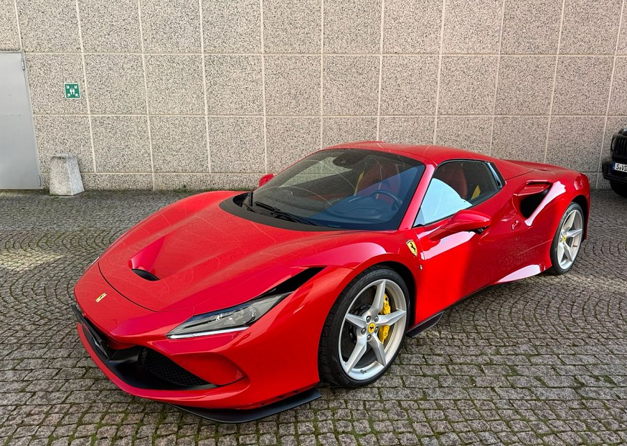 FERRARI F8 SPIDER 2022
