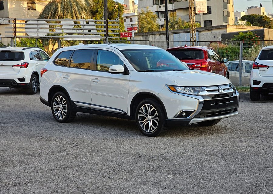 MITSUBISHI OUTLANDER 2017