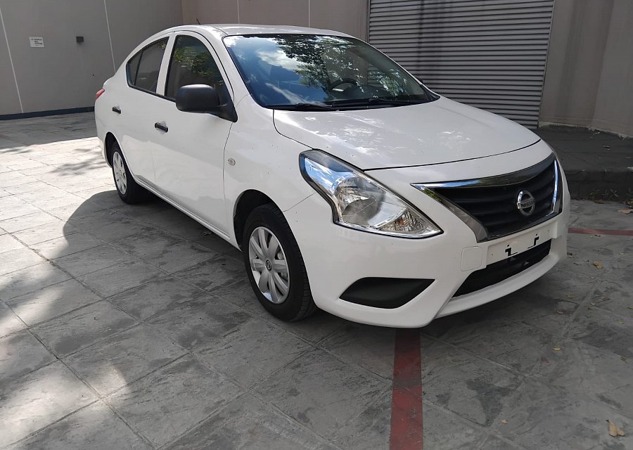 NISSAN SUNNY 2018 