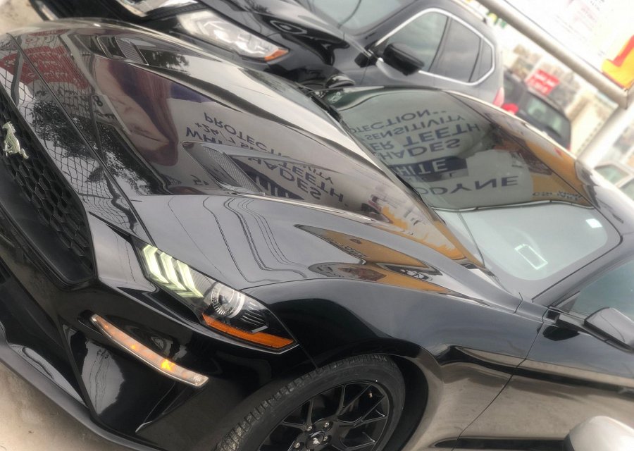 FORD MUSTANG 2019