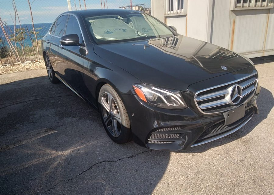 MERCEDES-BENZ E 300 2017