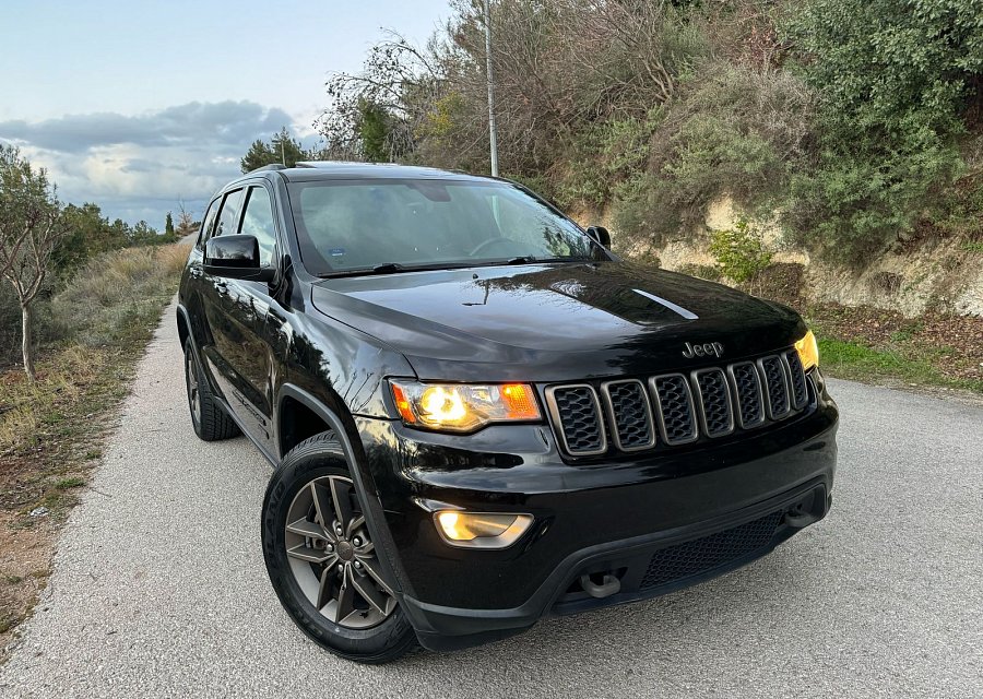 JEEP GRAND CHEROKEE LAREDO 2017