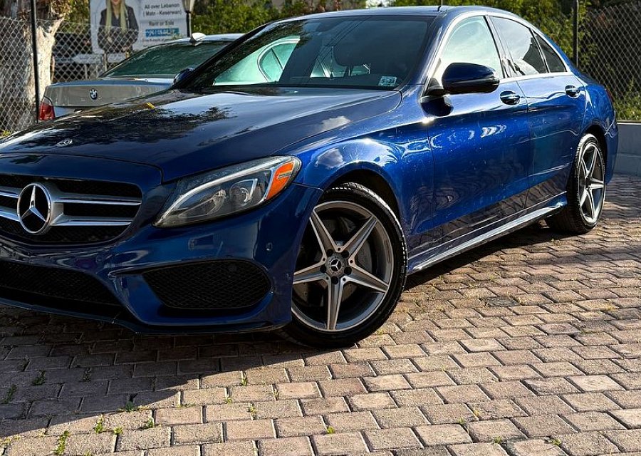 MERCEDES-BENZ C300 AMG 2018